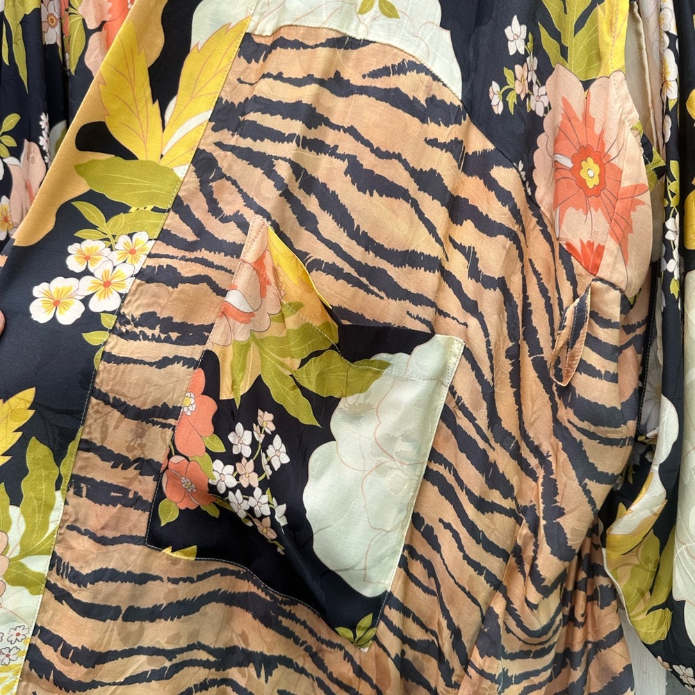 Spell Kimono - Picture 3 of 8